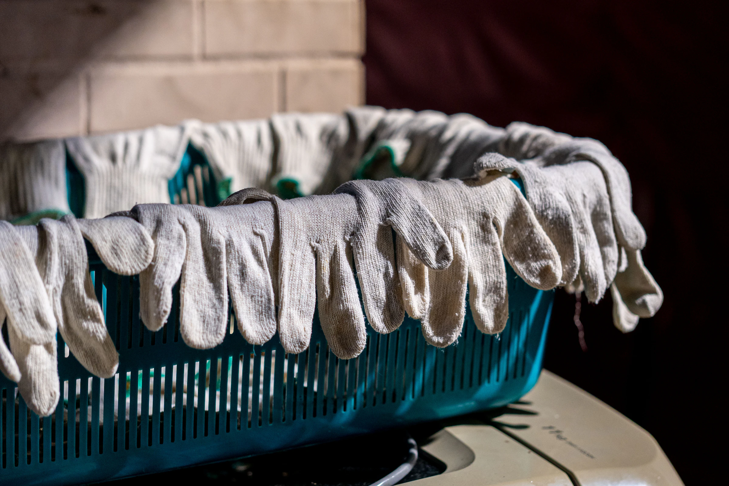 Daily Cleaning Habits for Busy Households (10–15 Minutes)
